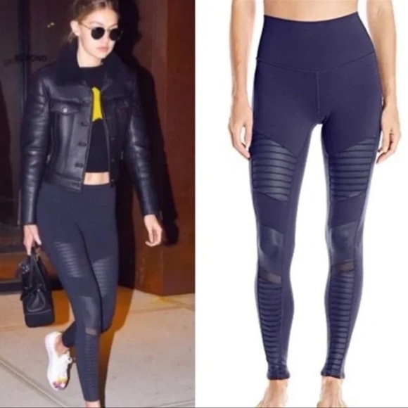 ALO YOGA MOTO LEGGING. SIZE SMALL. NAVY. ASO GIGI HADID! TAYLOR SWIFT! - Picture 1 of 12